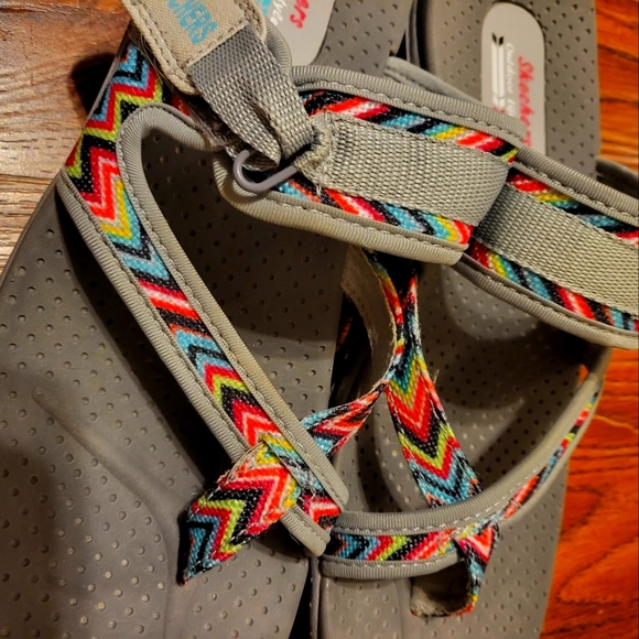 Skechers Women's Flip Flops - Picture 3 of 3